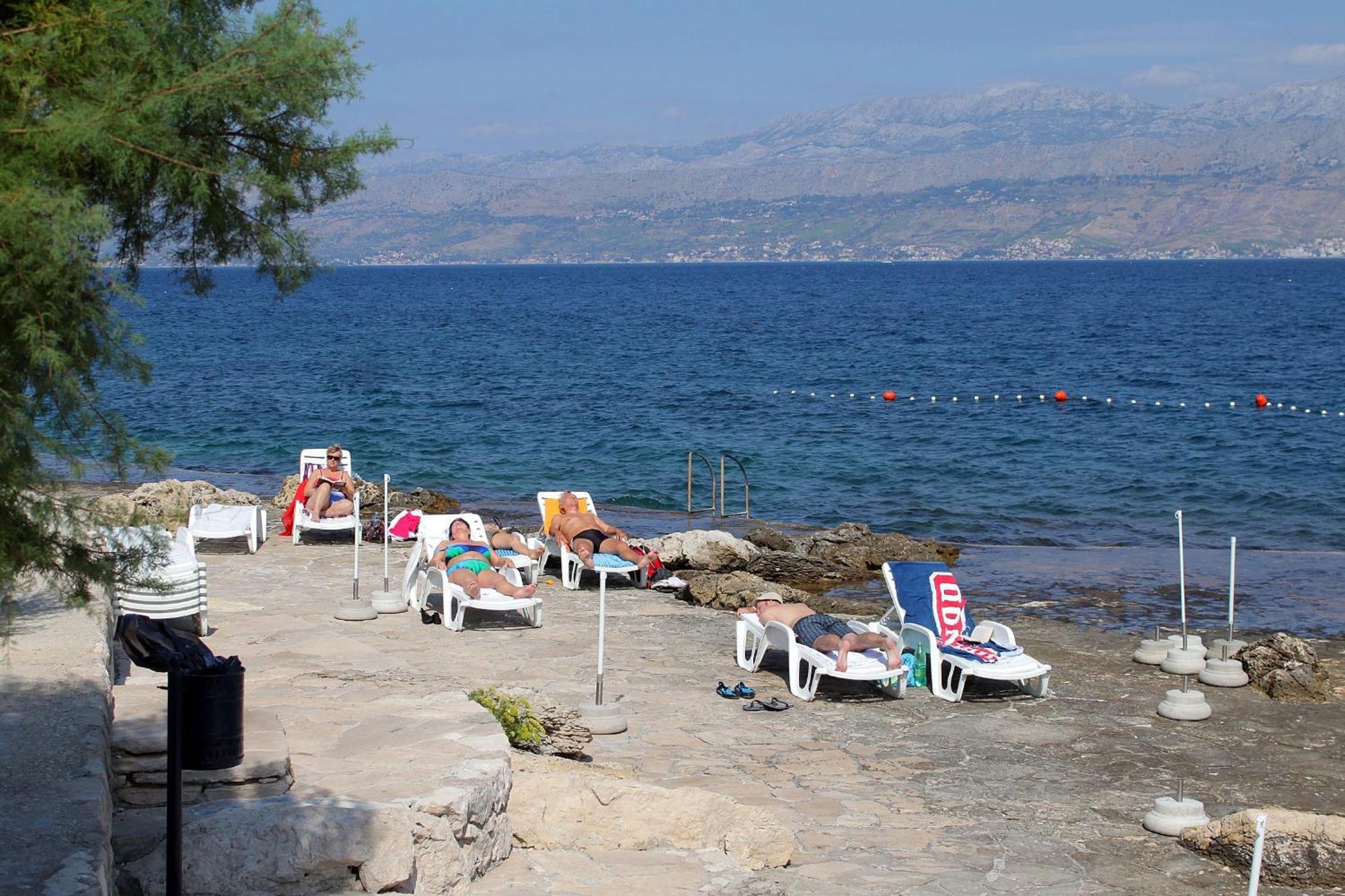 Apartments By The Sea Postira, Brac - 2928 외부 사진